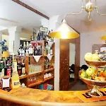 Hotel Eden