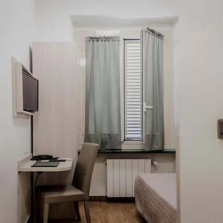 Eden Hotel 3*