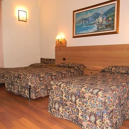 Hotel Eden 3*